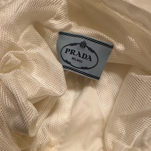 Prada Short Sleeve Hooded Anorak in white size L - Picture 11 of 15